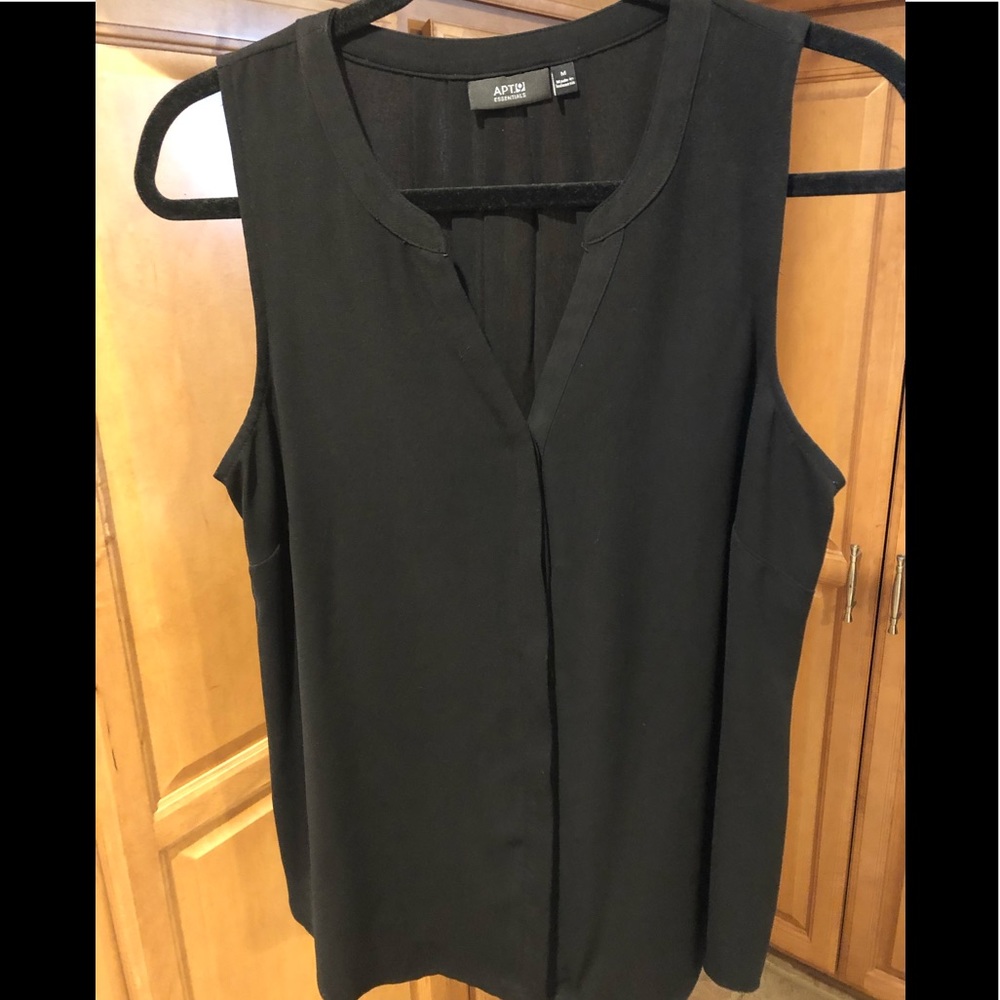5/$20 Black blouse